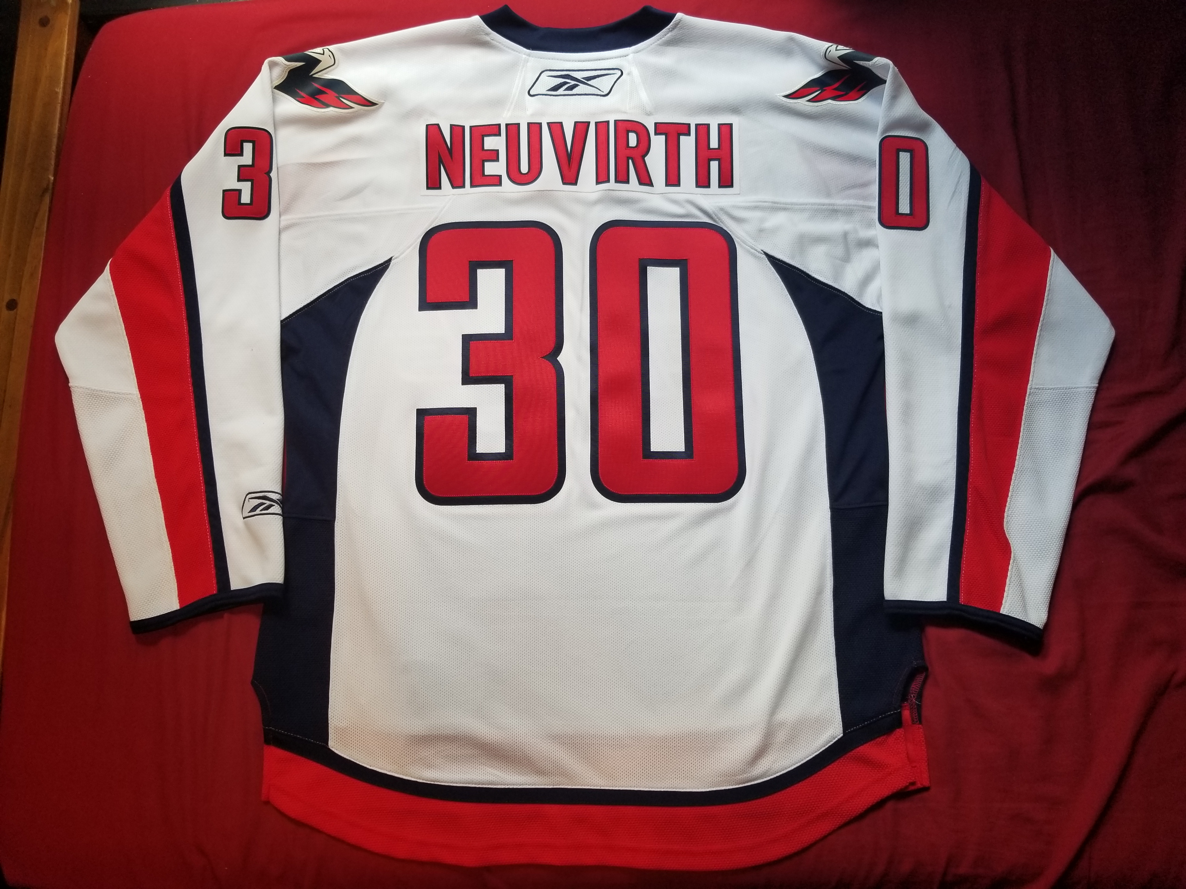 Capitals Away White Neuvirth 2007 Back