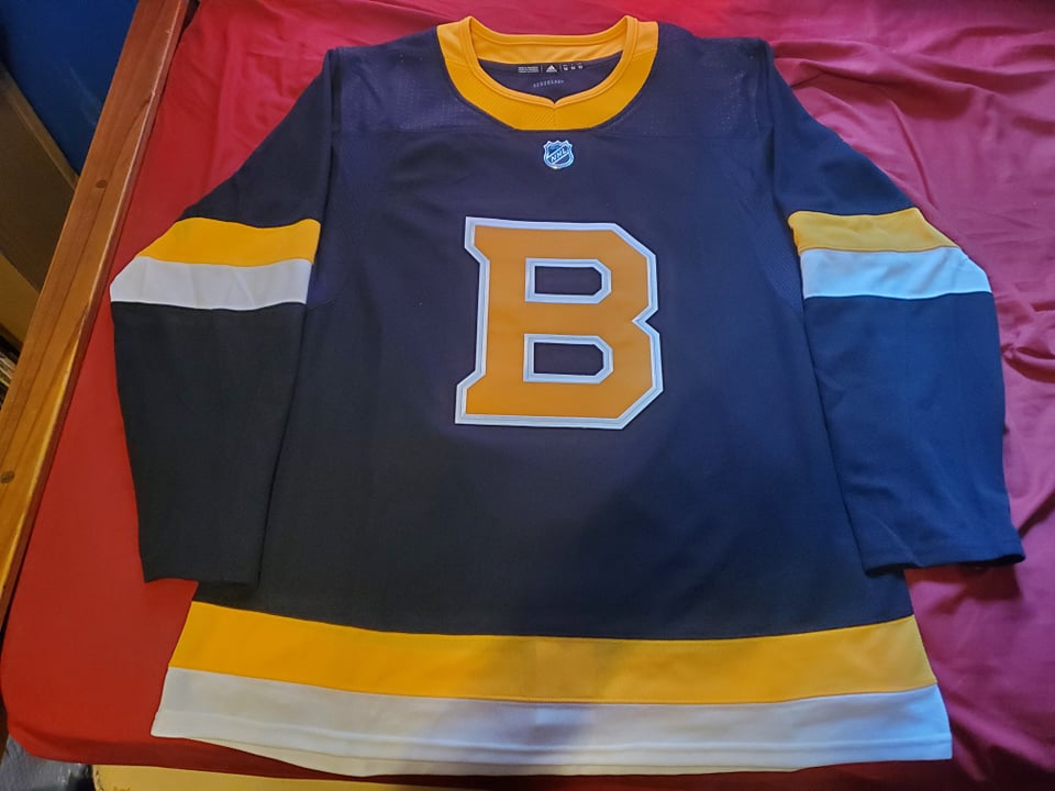 bos-alt-jersey