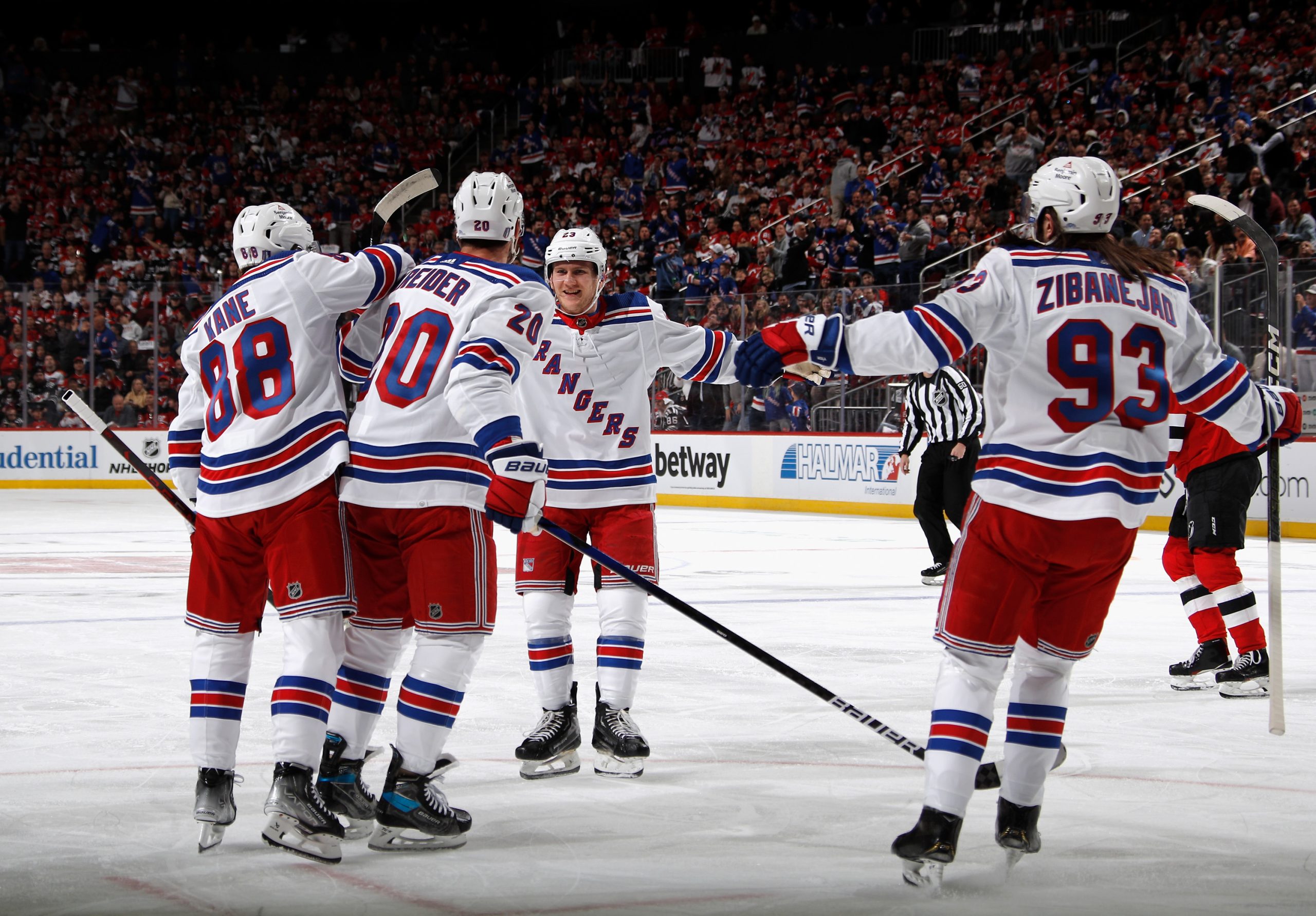 Rangers Dominate Devils in Game 1